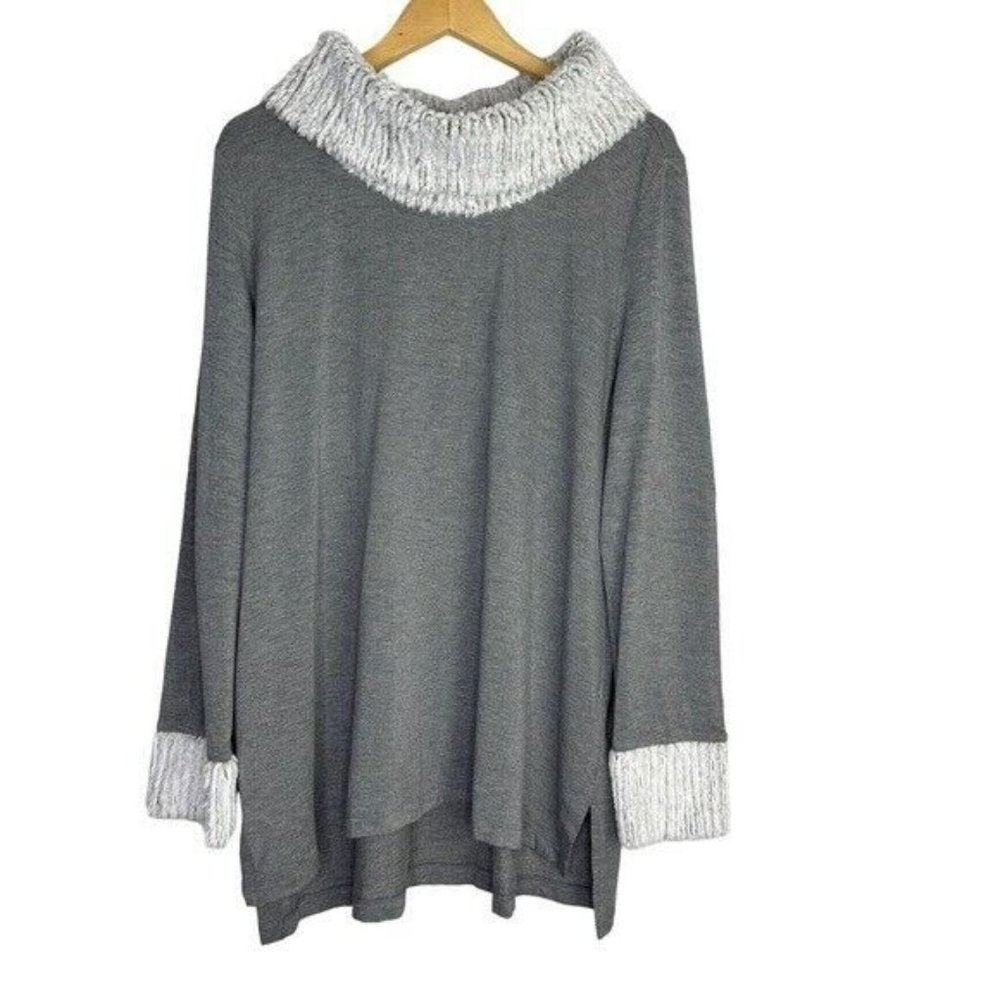 Cato Womens Size XL Gray Long Sleeve Top Off White Faux Fur Cowl Neck & Wrist - Picture 2 of 10